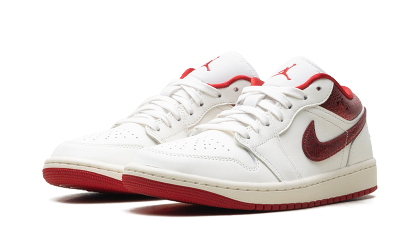 Jordan 1 Low WMNS "Ruby" HJ9338 106