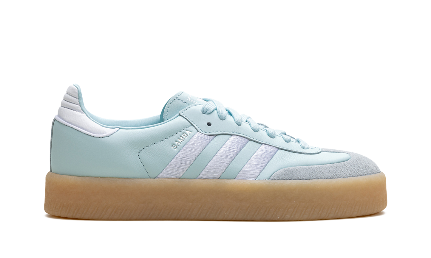 Sambae WMNS "Almost Blue Silver Metallic Gum"