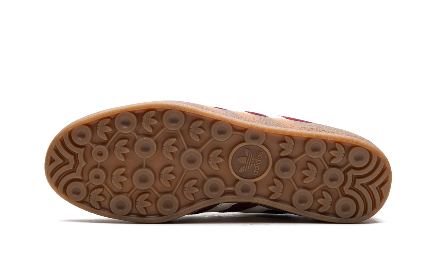 Gazelle Indoor "Maroon"