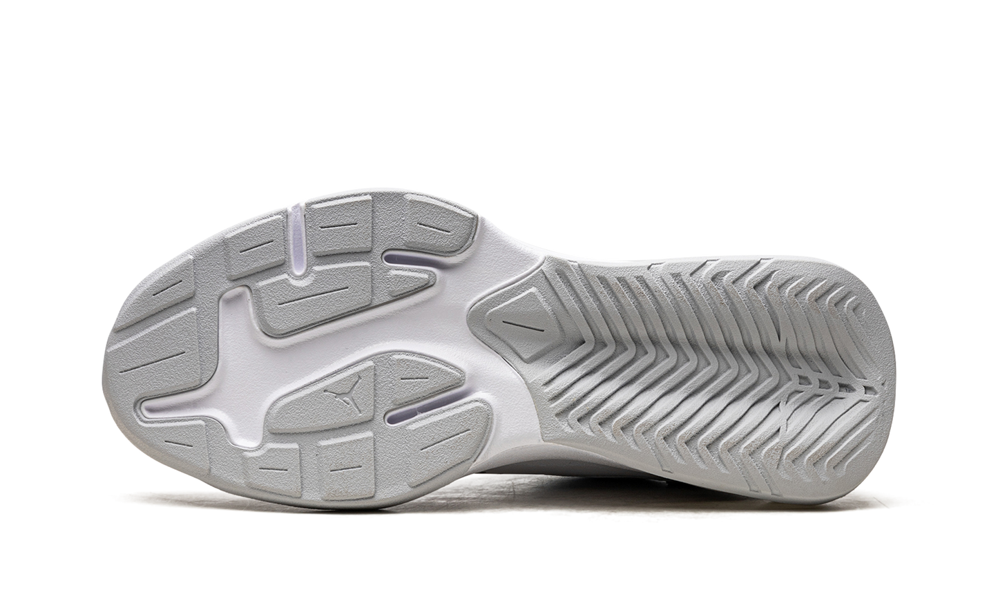 Air Jordan 200E DC9836 105