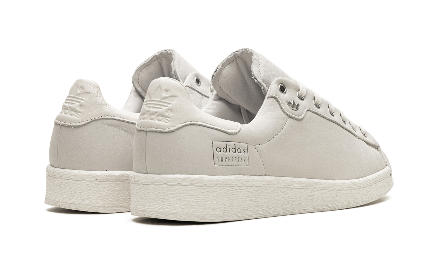 Superstar "Core White"