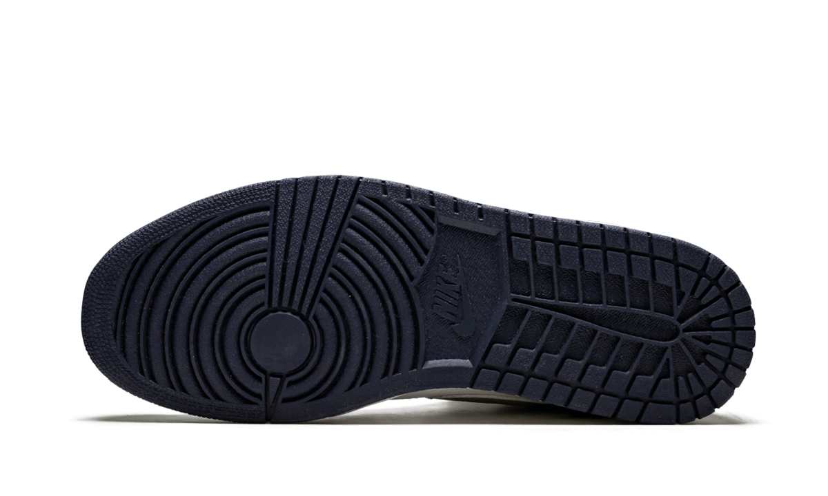 Air Jordan 1 Retro +