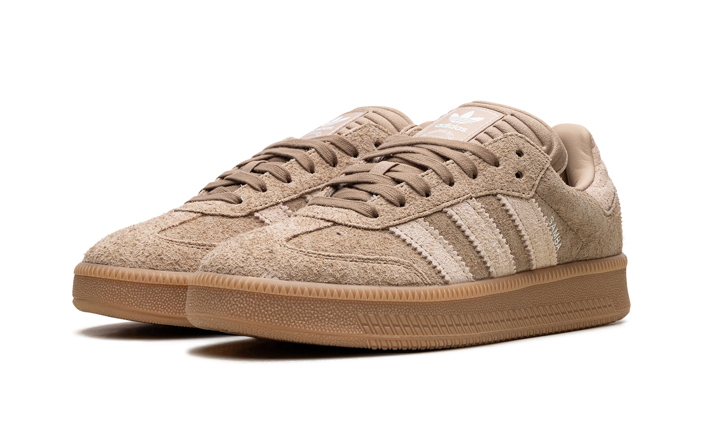 Samba XLG "Cardboard Magic Beige"