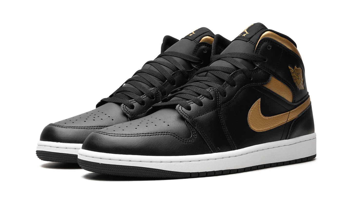 Air Jordan 1 Mid "Black" DQ8426 071