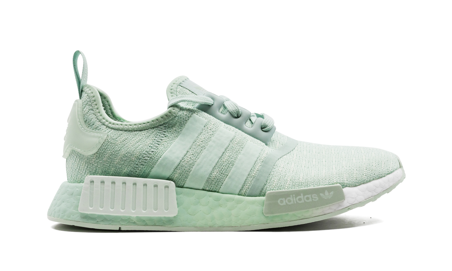 NMD_R1 WMNS