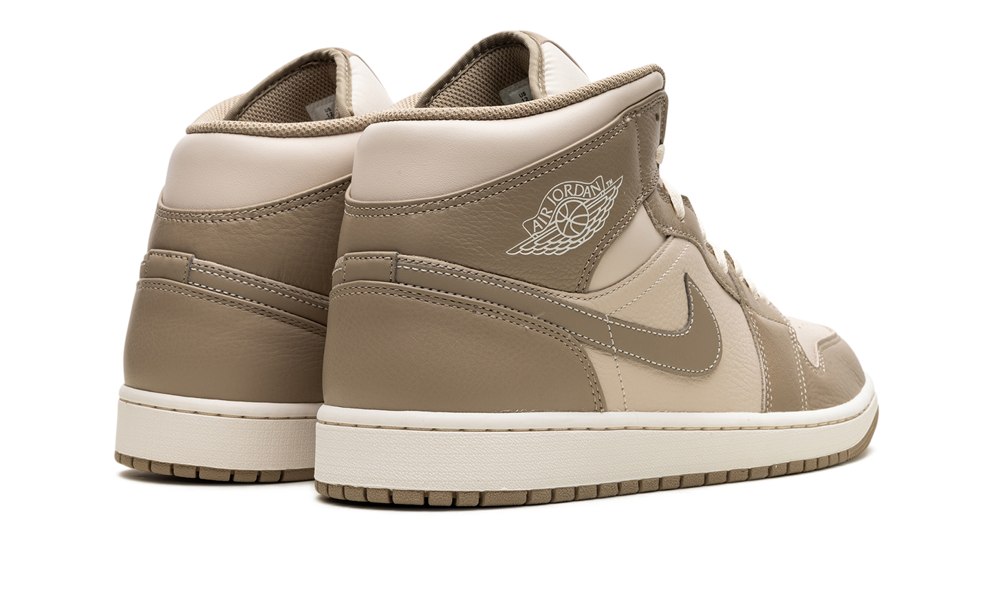 Air Jordan 1 Mid "LEGEND LIGHT BROWN" HF4830 203