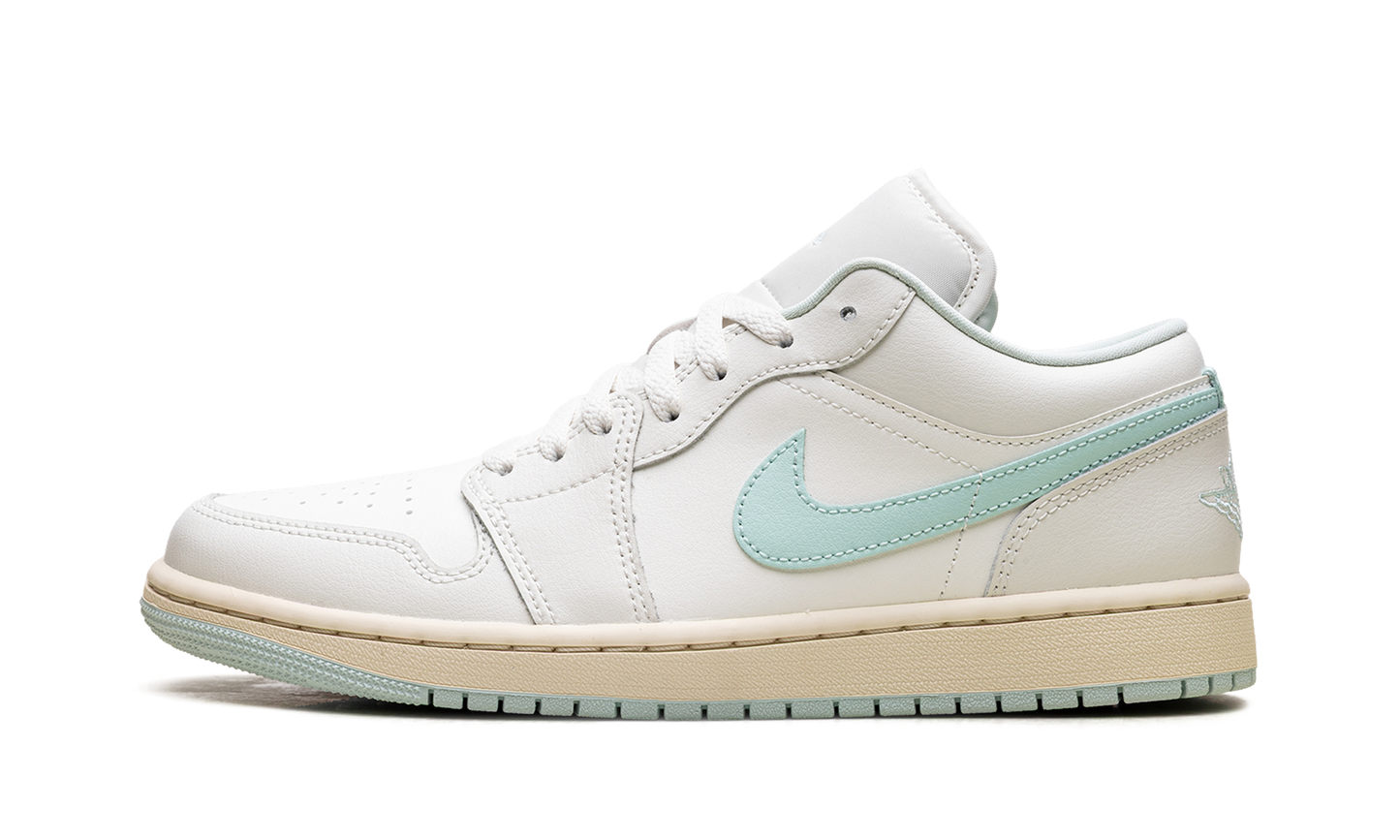 Jordan 1 Low WMNS "Sail Igloo" DC0774 134