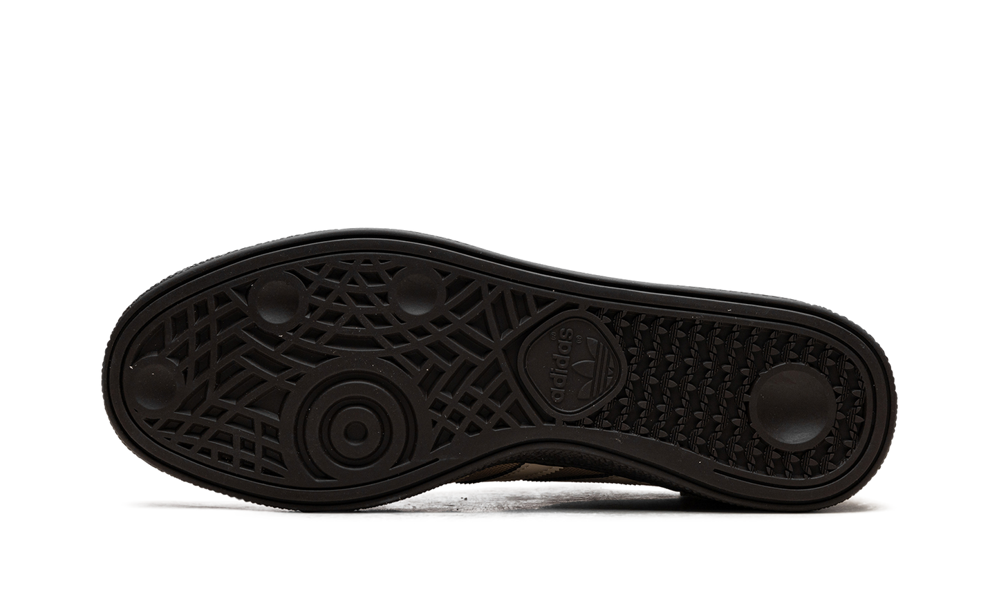 Handball Spezial "Cardboard Crystal Sand"