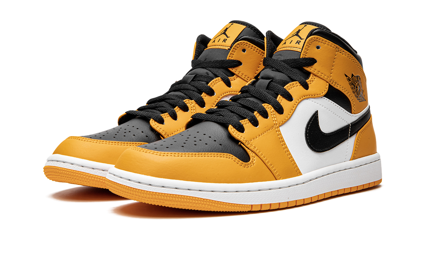 Air Jordan 1 Mid "Taxi" 554724 701