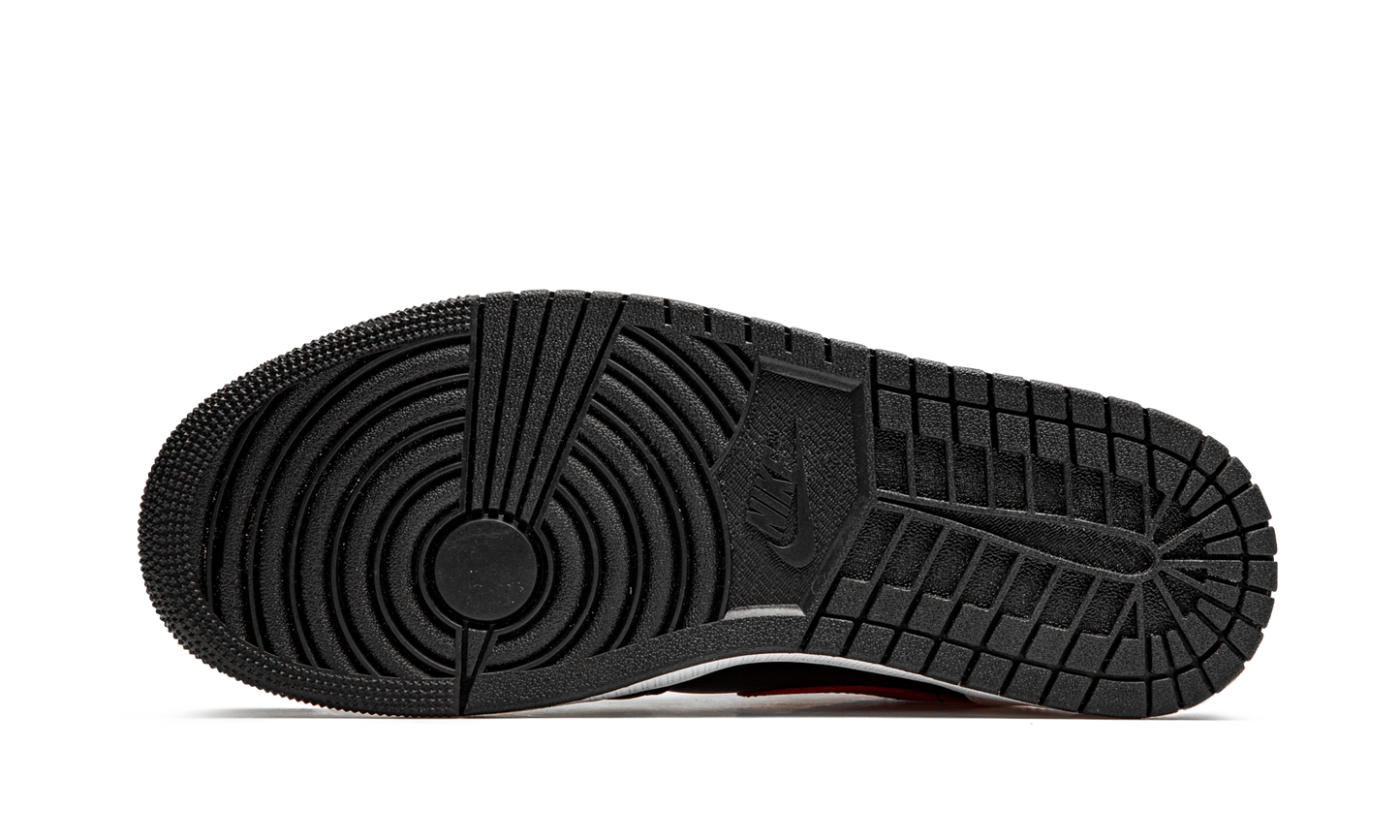 Air Jordan 1 Mid "Chile Red" 554724 075