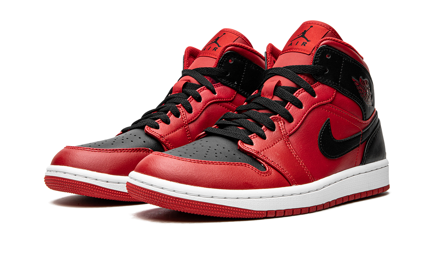 Jordan 1 Mid "Reverse Bred" 554724 660