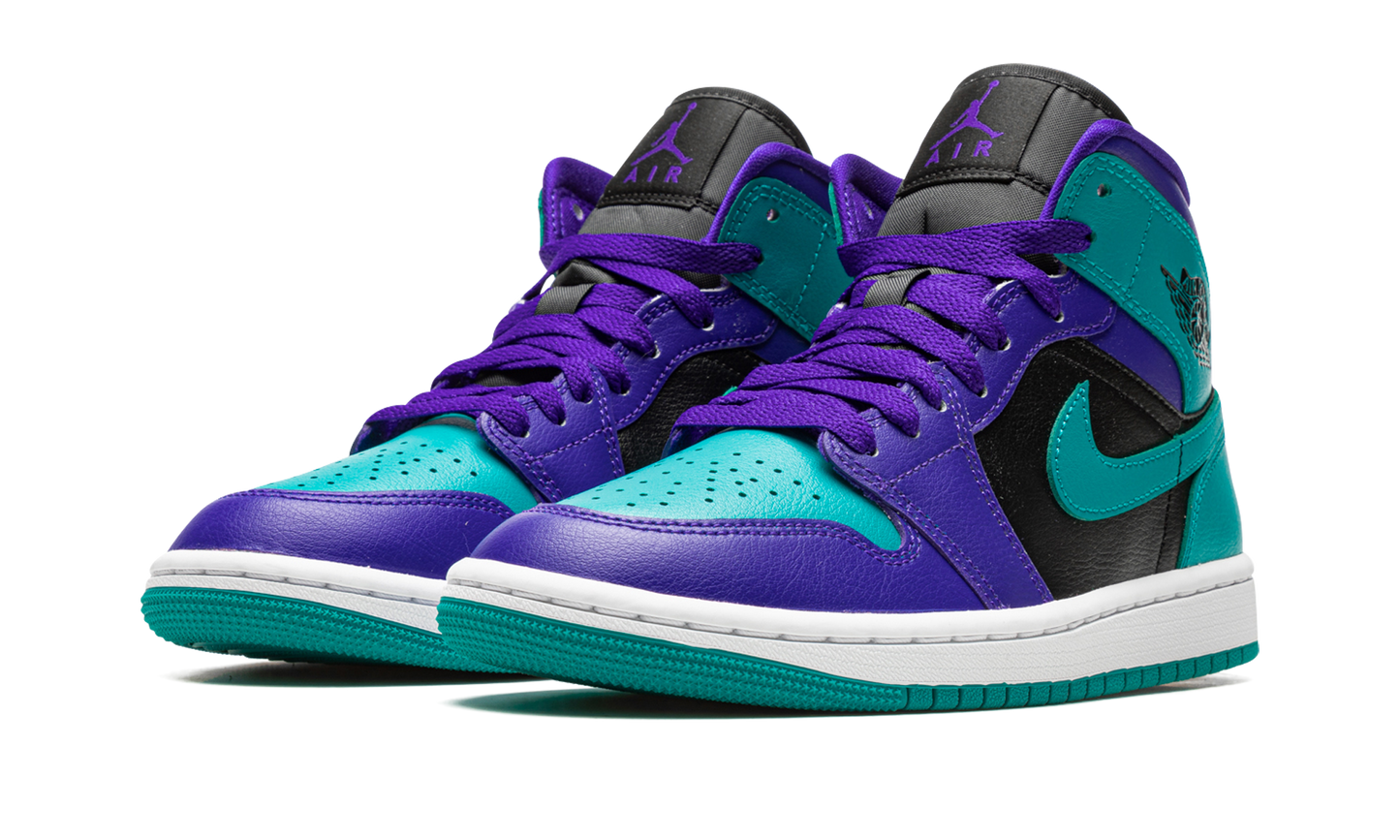 AIR JORDAN 1 MID WMNS "Black Grape"