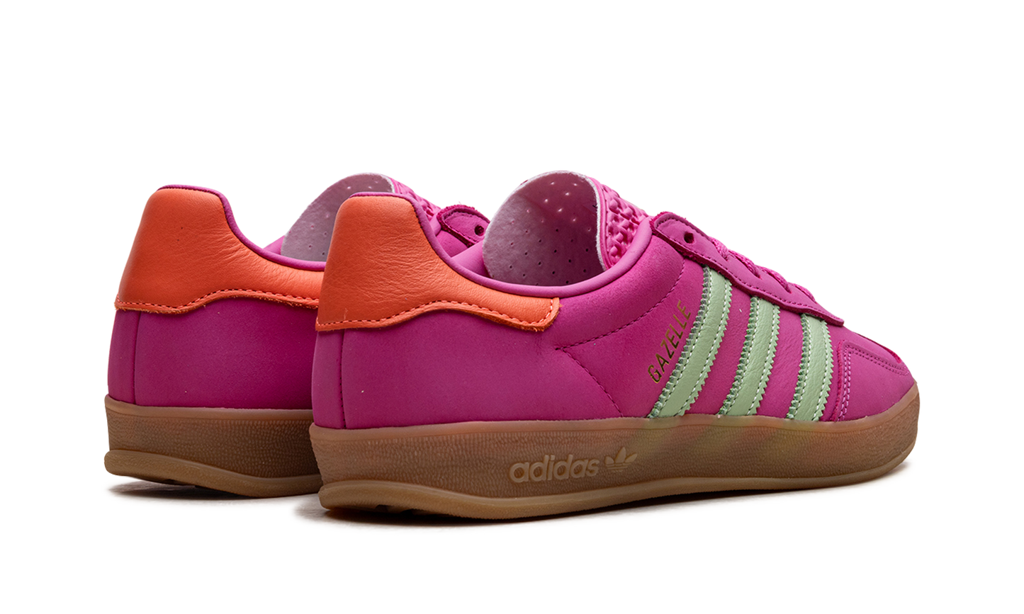 Gazelle Indoor WMNS "Semi Lucid Fuchsia"