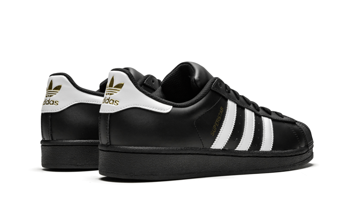 Superstar Foundation "Black/White"