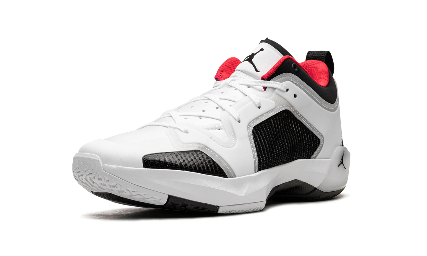 Air Jordan 37 Low "Siren Red" DQ4122 100