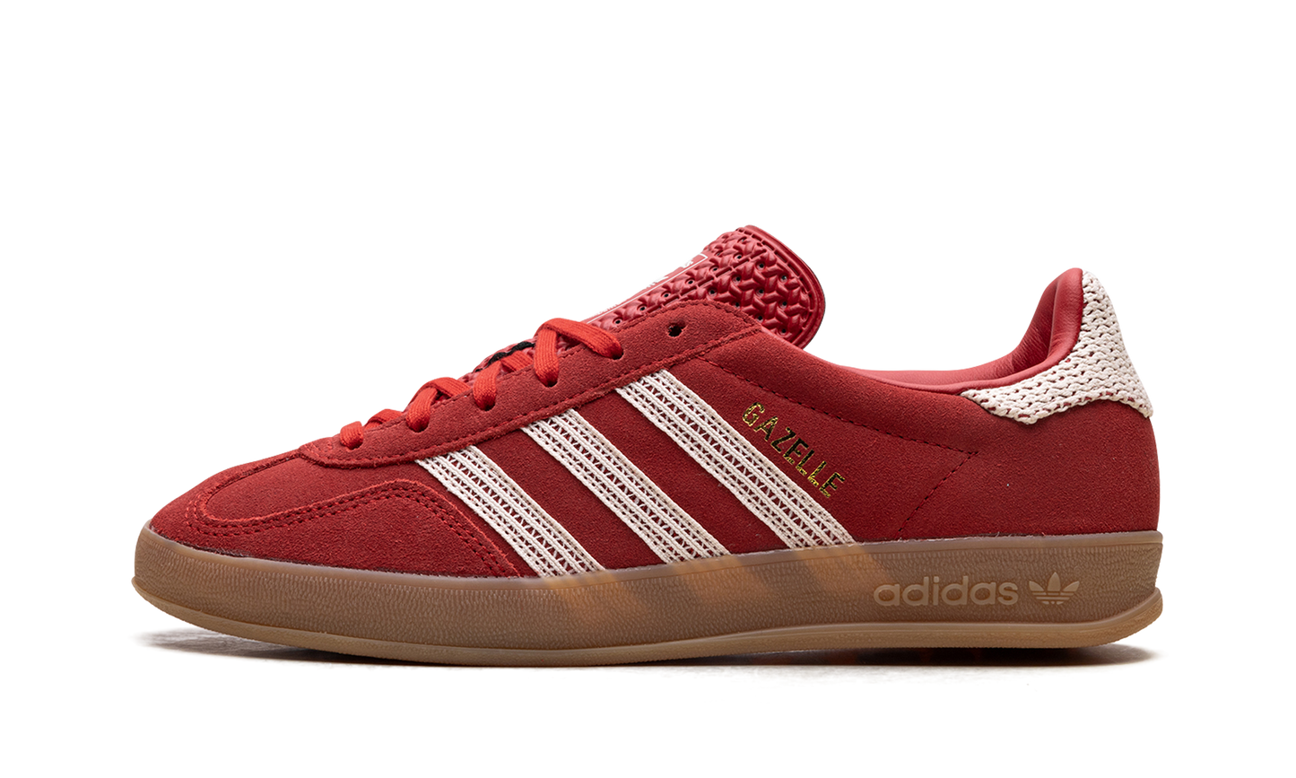 Gazelle Indoor "Scarlet Crochet"