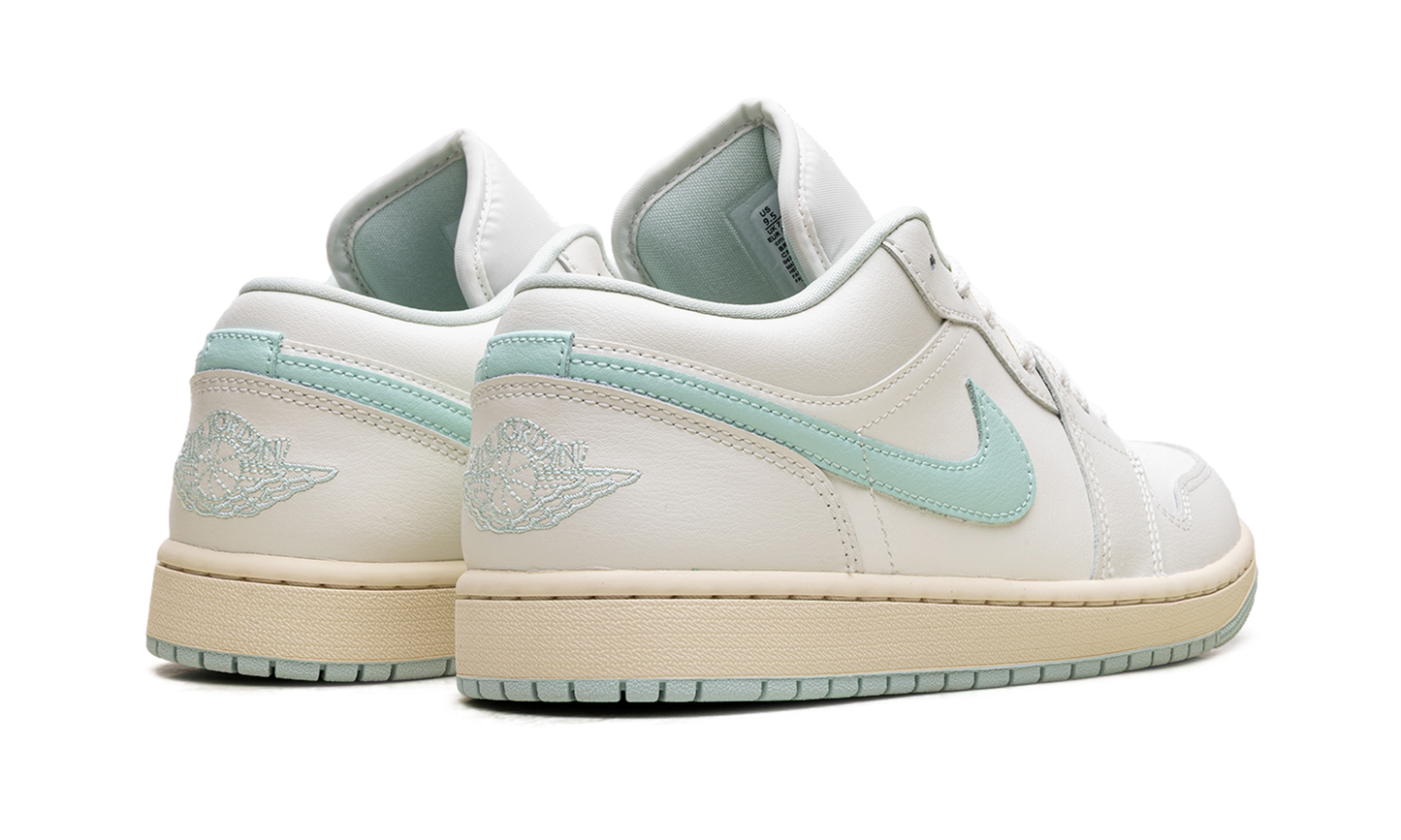 Jordan 1 Low WMNS "Sail Igloo" DC0774 134