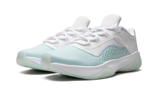 AIR JORDAN 11 CMFT WMNS "Igloo" DV2629 100