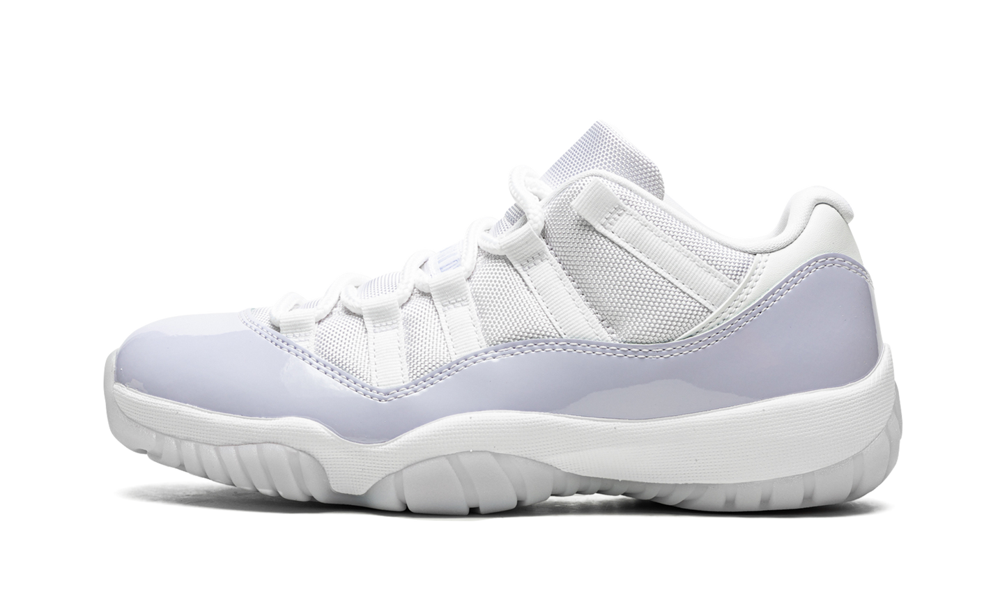 AIR JORDAN 11 LOW WMNS "Pure Violet" AH7860 101
