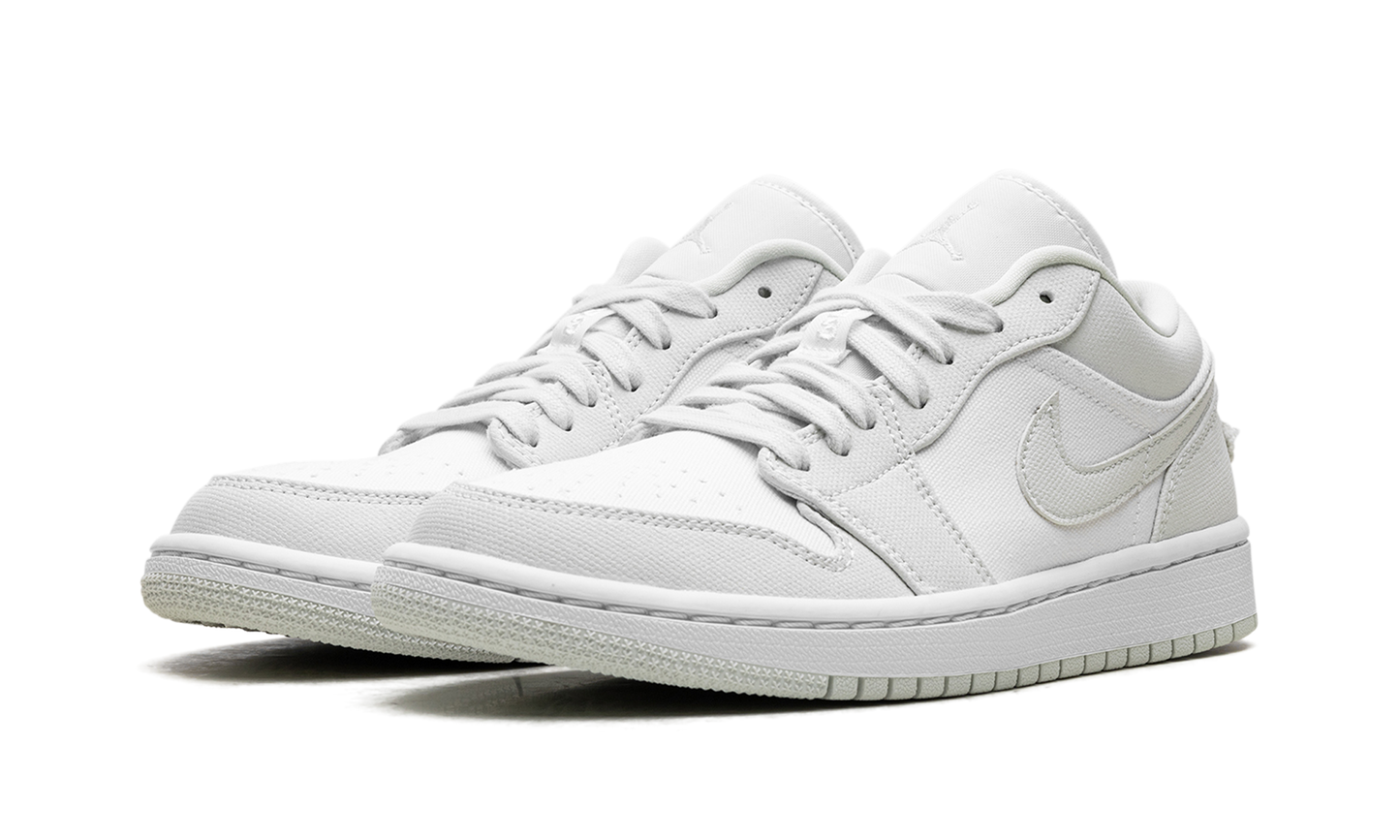 Jordan 1 Low WMNS "Spruce Aura"