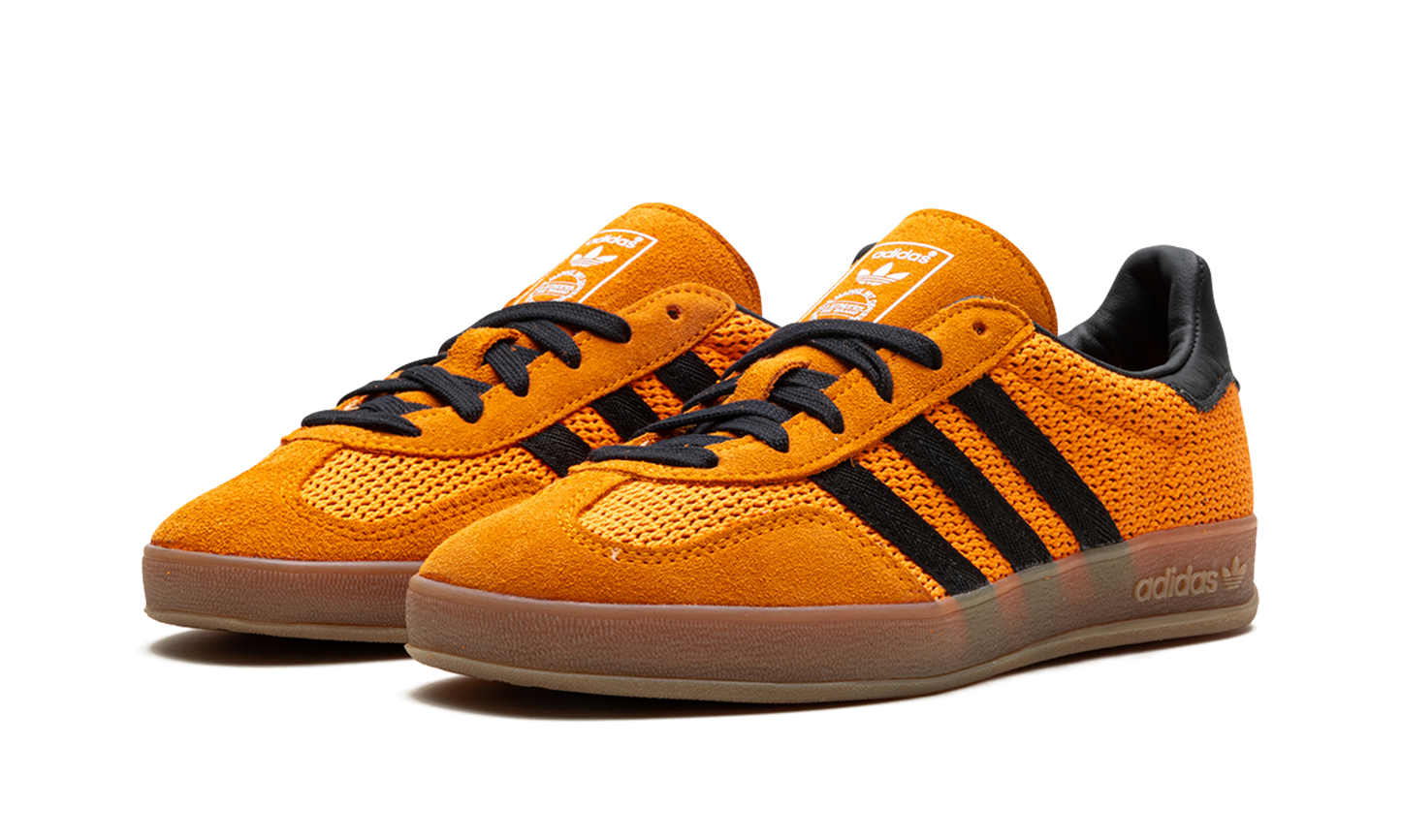 Gazelle Indoor "Orange / Core Black"