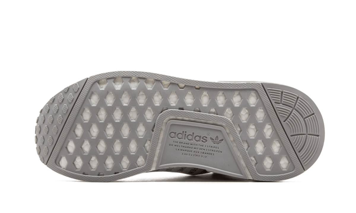 NMD_R1 "3 Stripes"