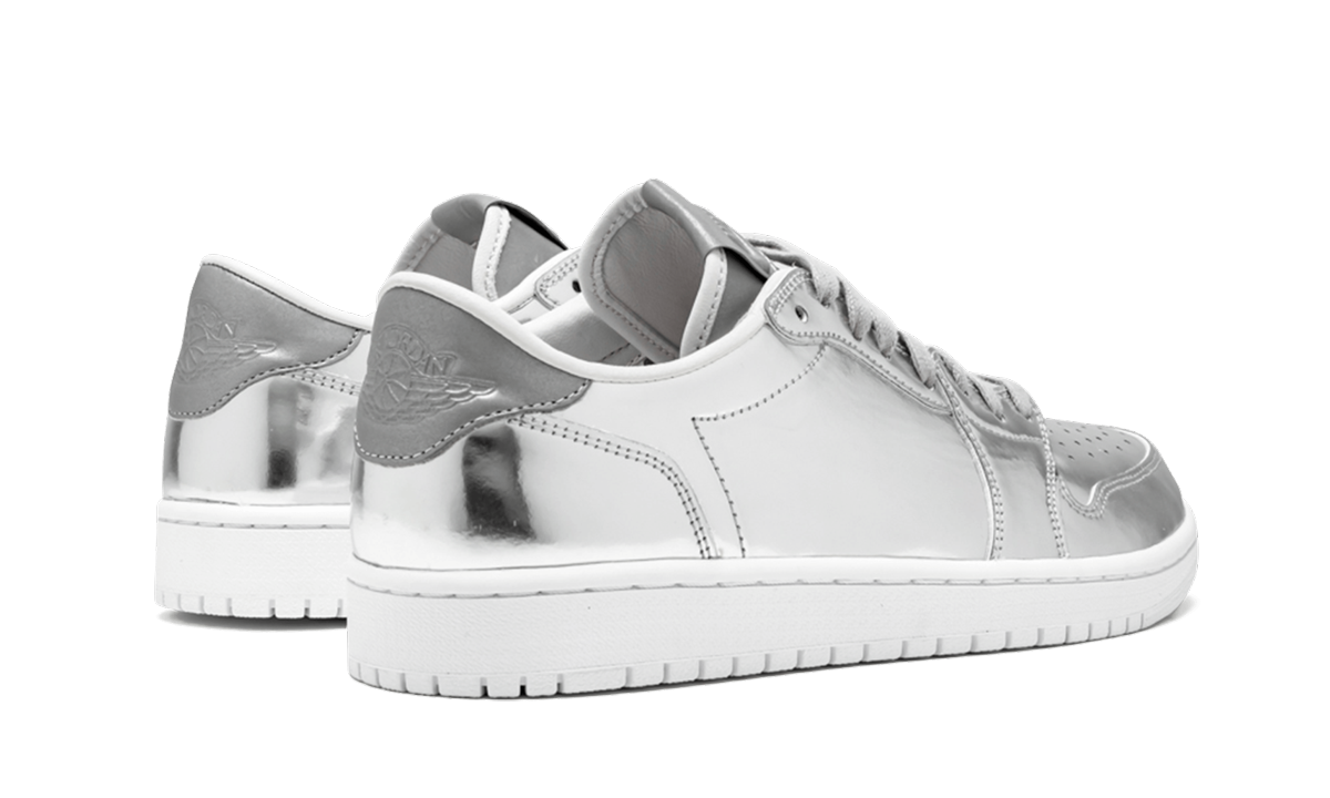 Air Jordan 1 Low Pinnacle "Metallic Silver"