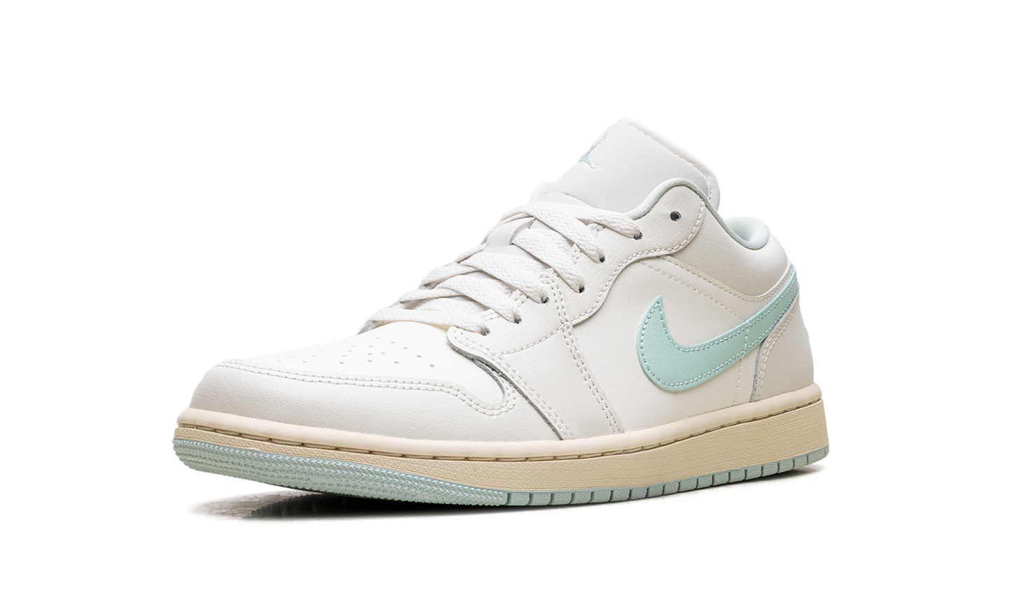 Jordan 1 Low WMNS "Sail Igloo" DC0774 134
