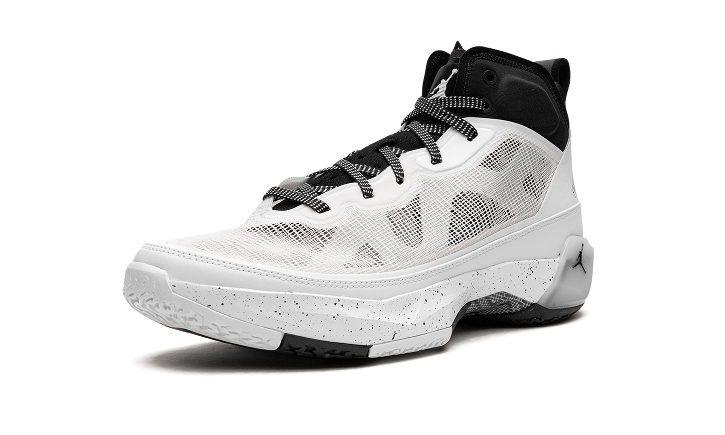 Air Jordan 37 "Oreo" DD6958 108