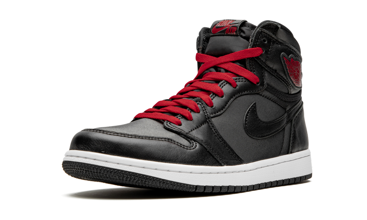 Air Jordan 1 Retro High OG "Black Satin/Gym Red" 555088 060