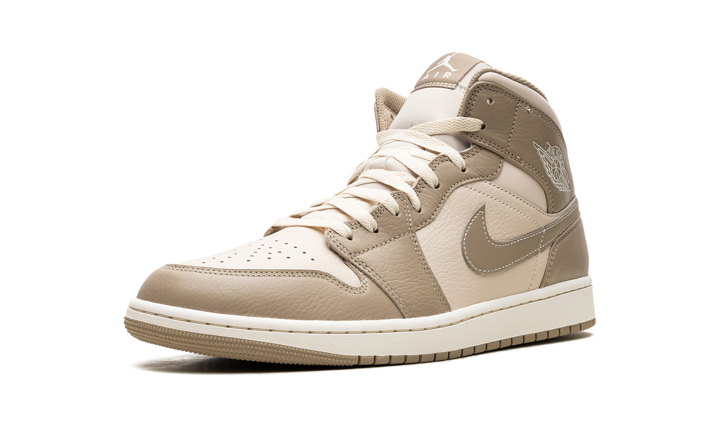 Air Jordan 1 Mid "LEGEND LIGHT BROWN" HF4830 203