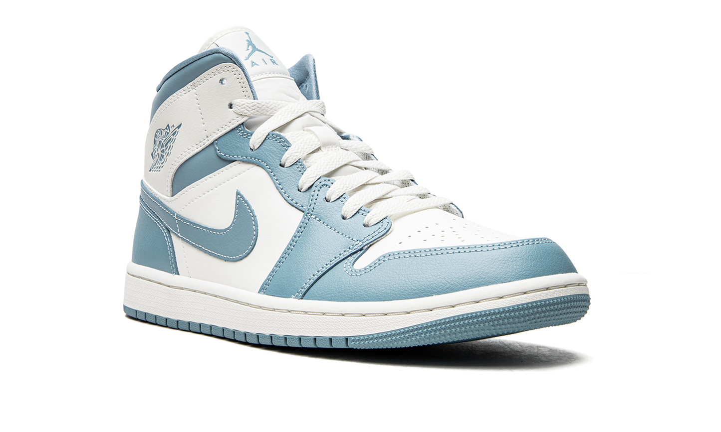 AIR JORDAN 1 MID WMNS "UNC" BQ6472 141