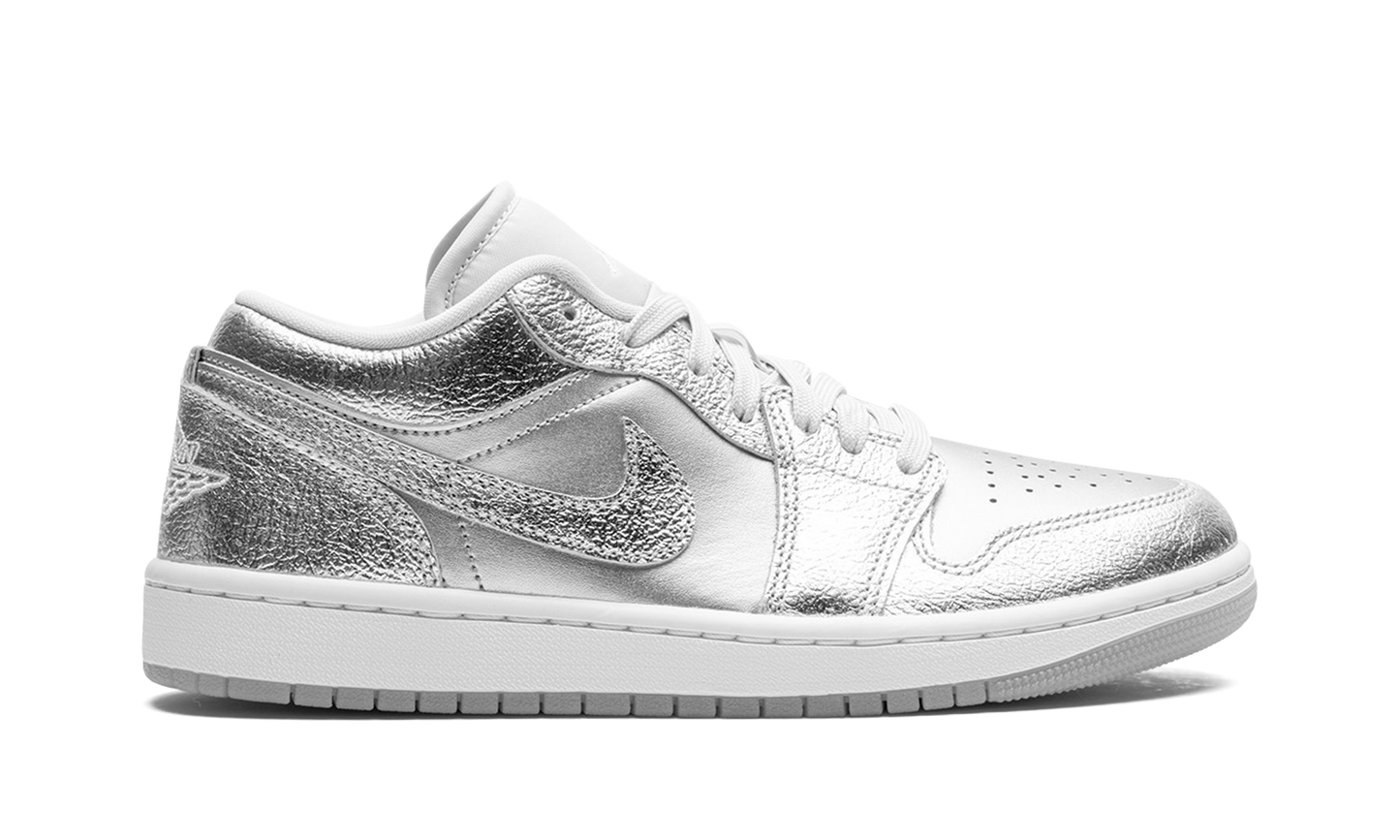 Air Jordan 1 Low SE WMNS "Metallic Silver" FN5030 001