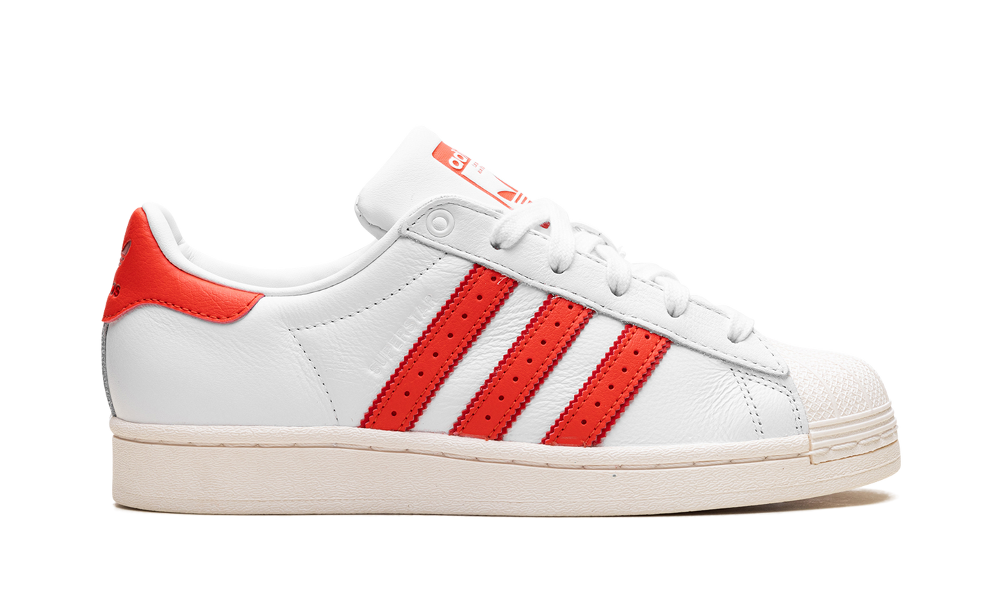 Superstar WMNS "Cloud White Bright Red"