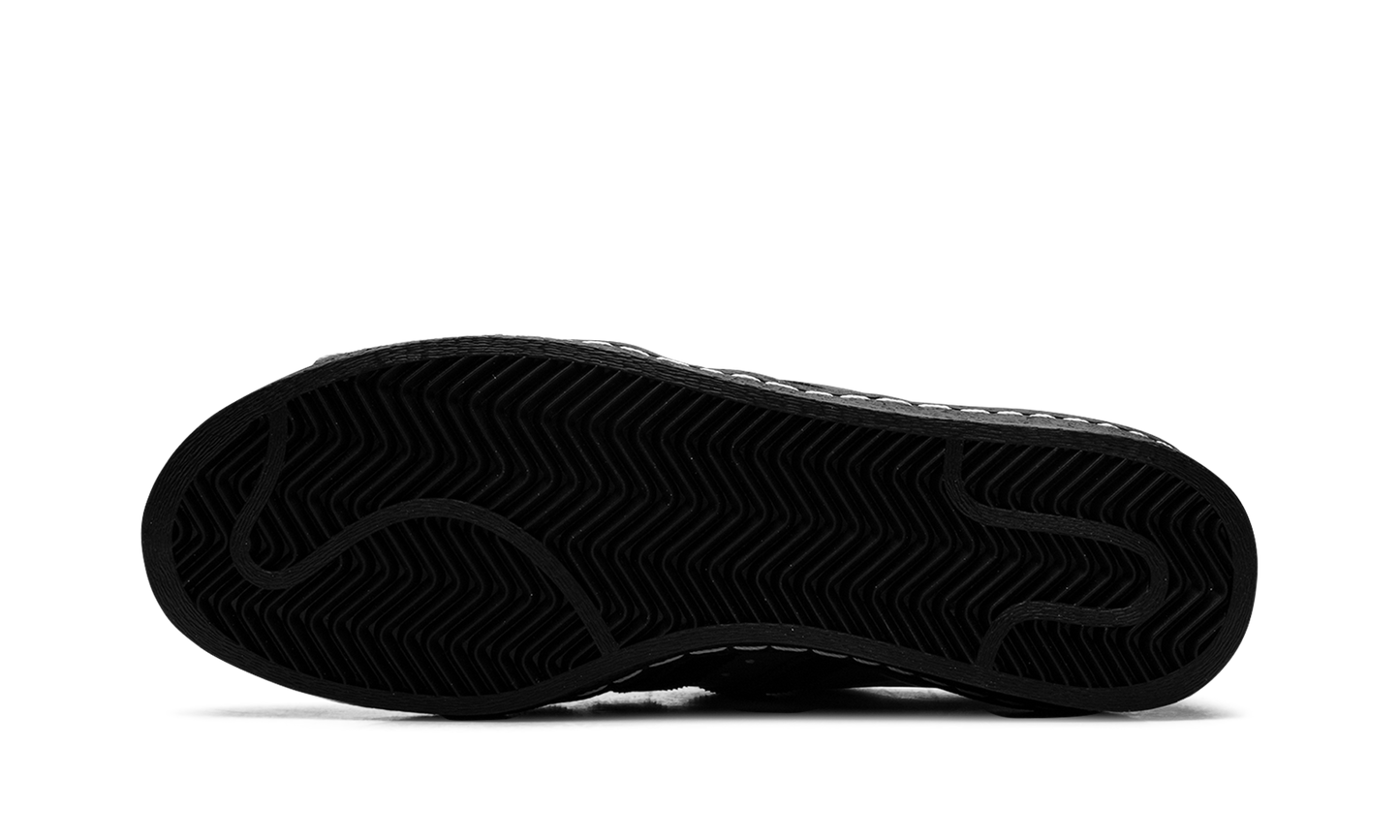 Superstar 82 WMNS "Metallic Silver Black"