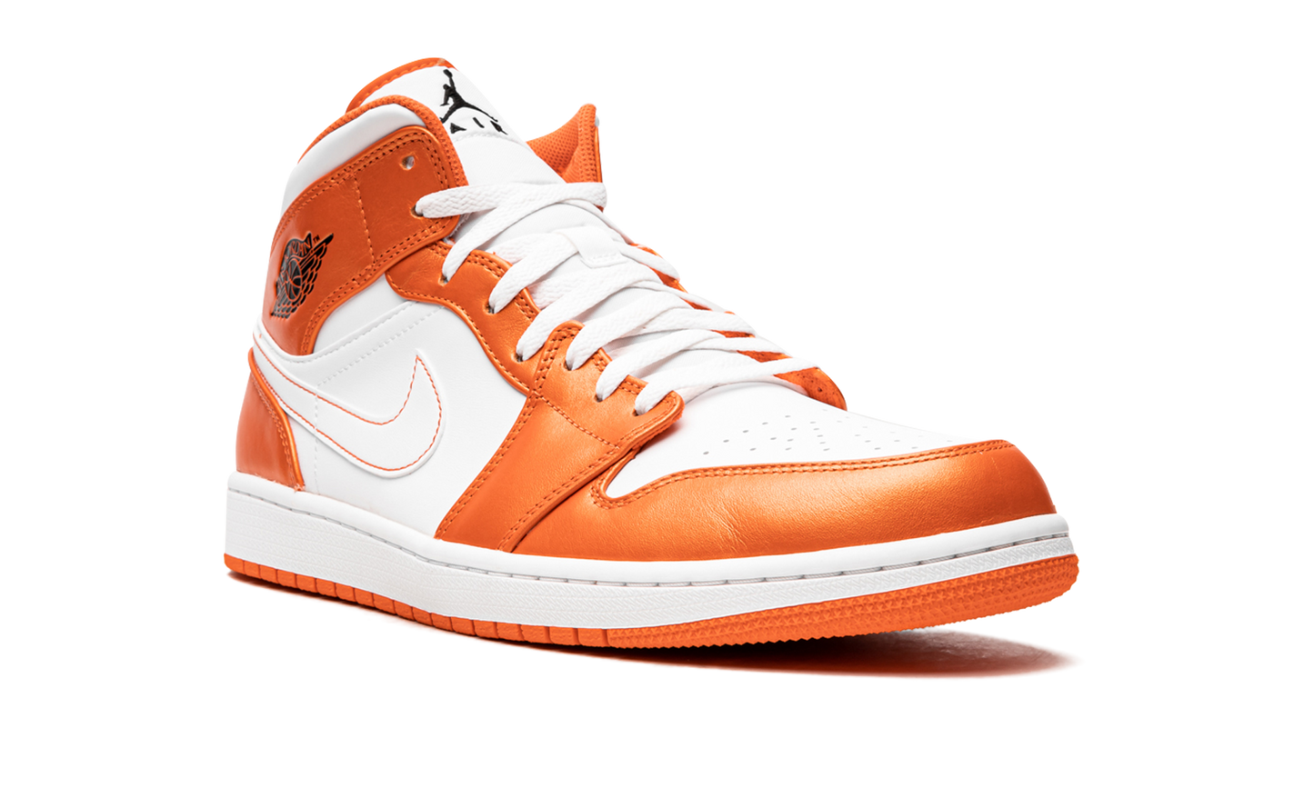 Air Jordan 1 Mid SE "Electro Orange" DM3531 800