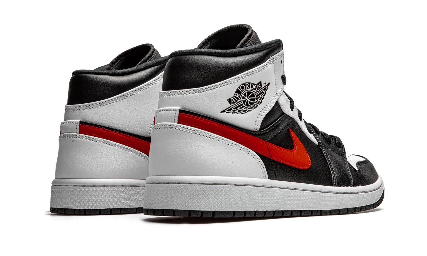 Air Jordan 1 Mid "Chile Red" 554724 075