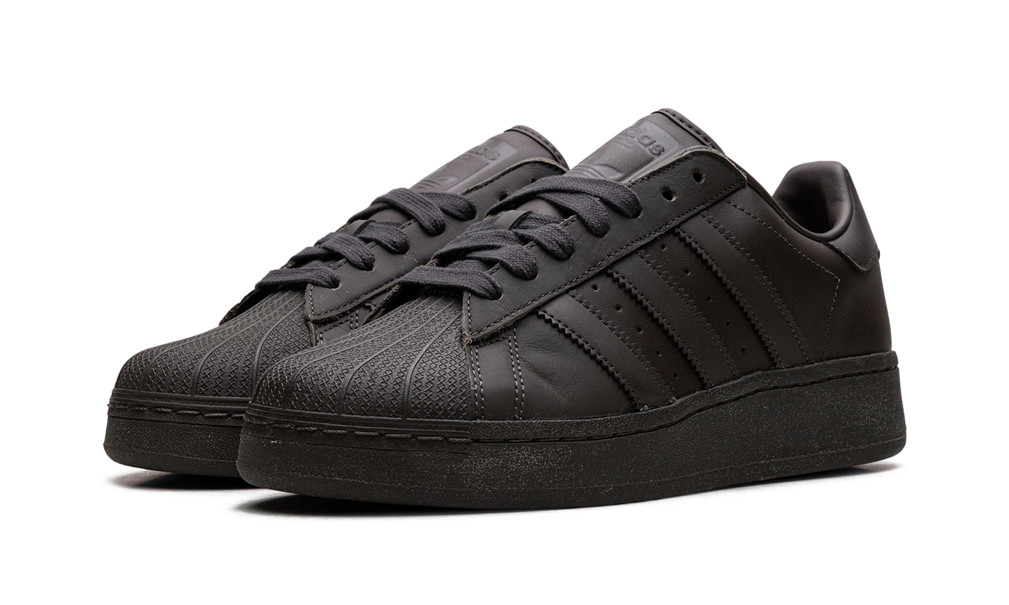 SUPERSTAR XLG "Black"