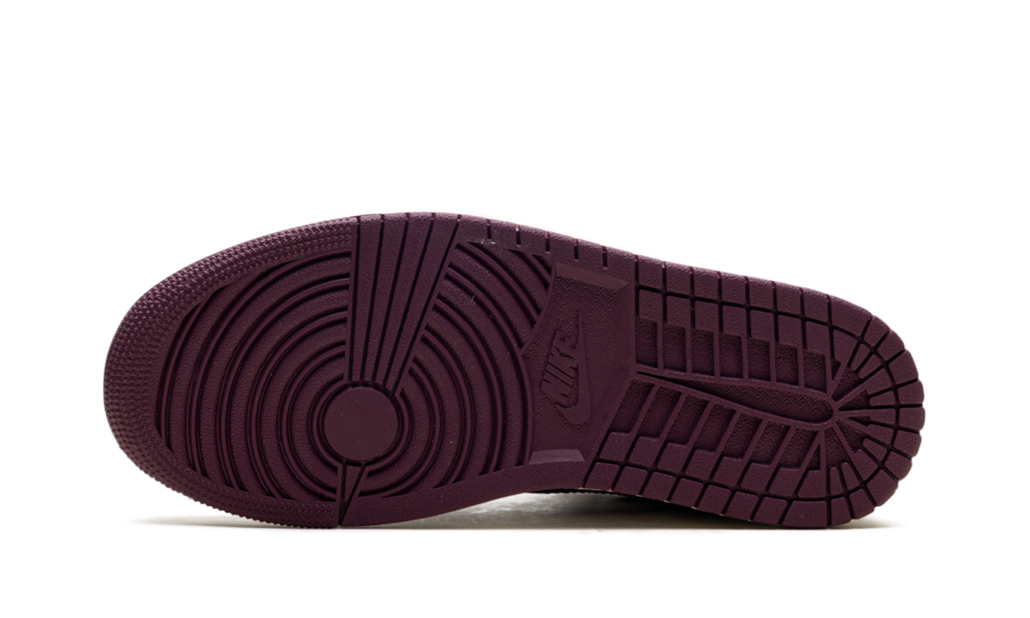 Jordan 1 Low WMNS "Bordeaux" DC0774 161