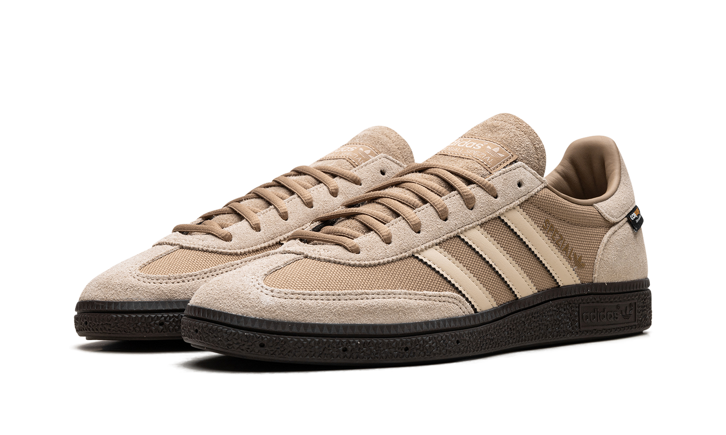 Handball Spezial "Cardboard Crystal Sand"