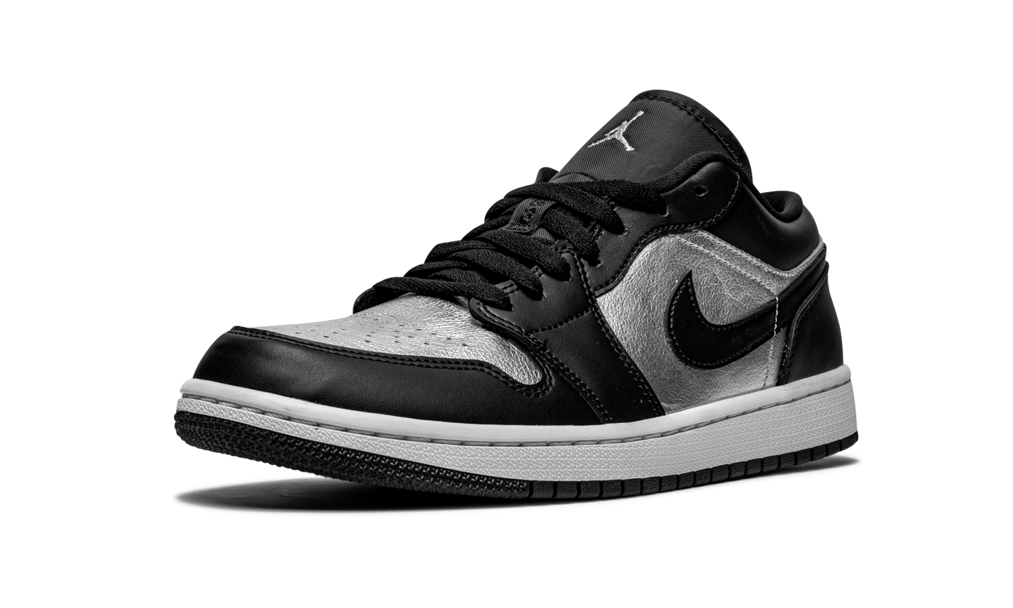 AIR JORDAN 1 LOW SE WMNS "Silver Toe" DA5551 001