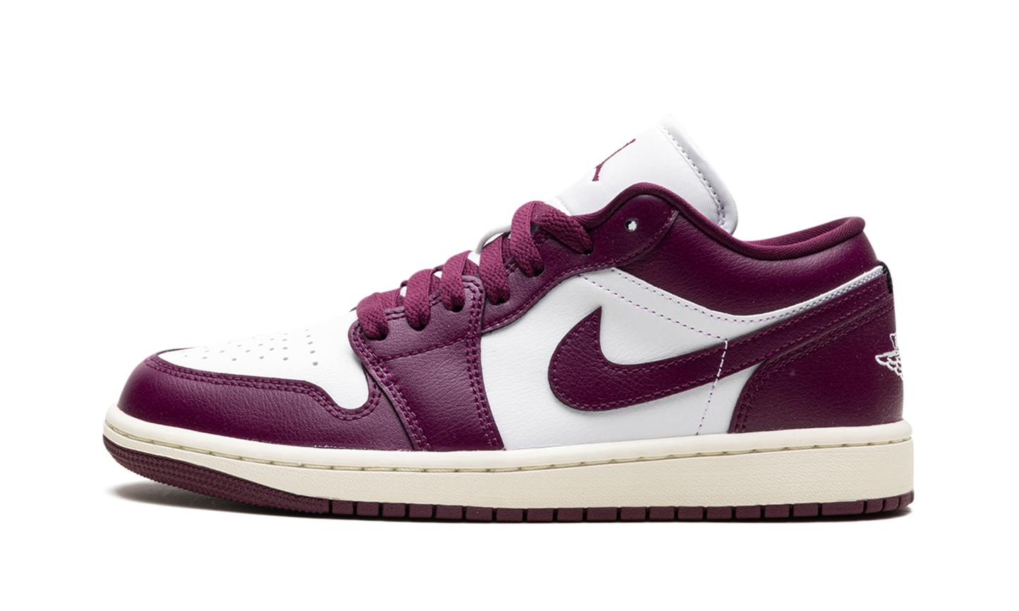 Jordan 1 Low WMNS "Bordeaux" DC0774 161