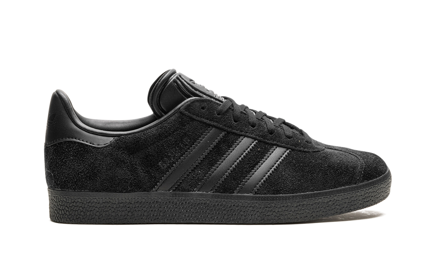 Gazelle "Triple Black"