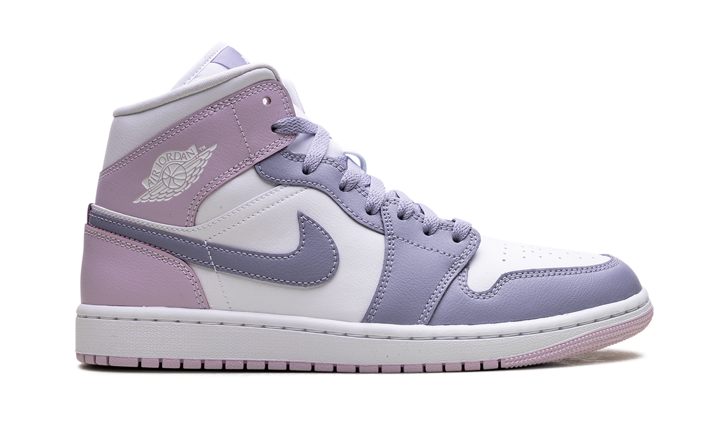 Jordan 1 Mid WMNS "Indigo Haze Doll White" BQ6472 510
