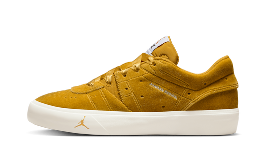 Jordan Series.05 SE WMNS "Gold Velvet" DZ7737 761