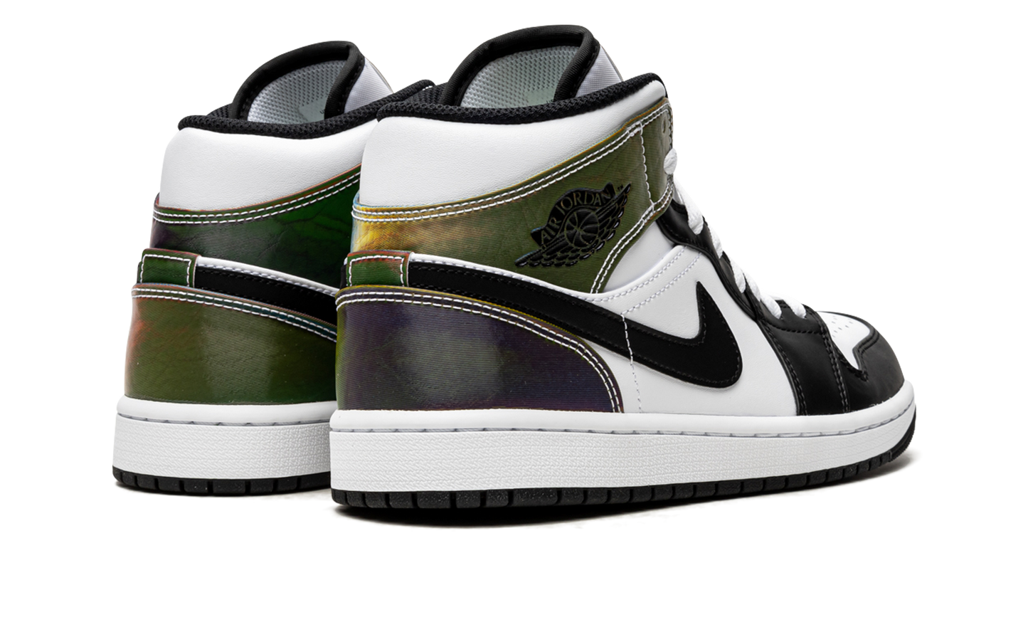 Air Jordan 1 Mid SE "Heat Reactive" DM7802 100