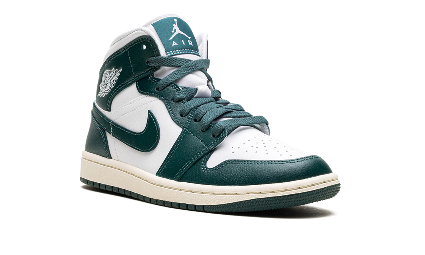 Air Jordan 1 "Oxidised Green" BQ6472 133
