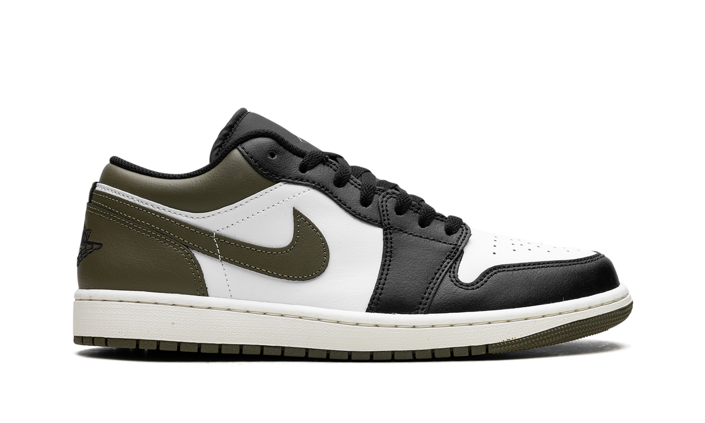 Air Jordan 1 Low "Black Toe Medium Olive" 553558 092