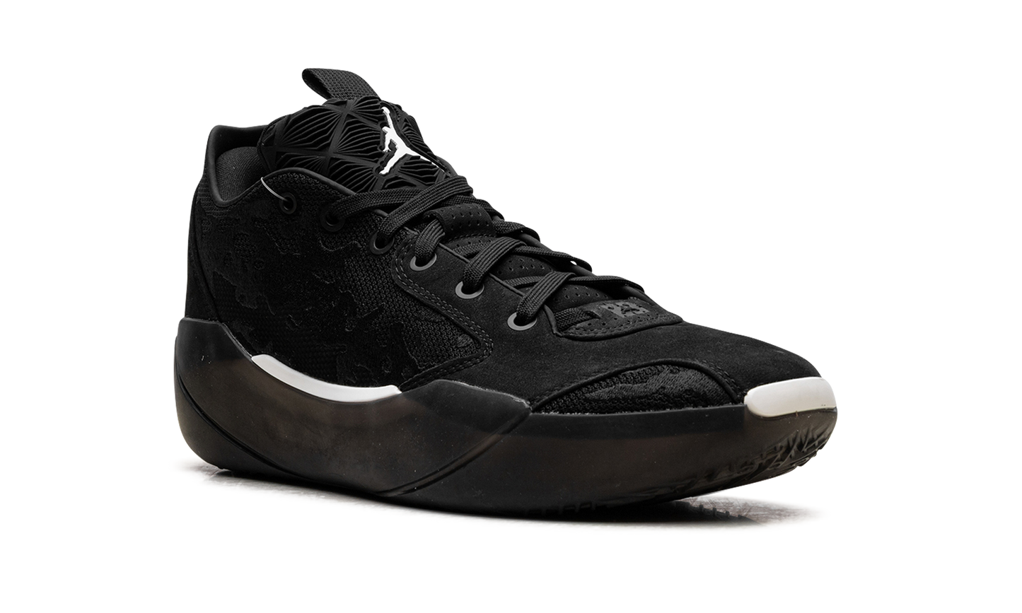 Air Jordan XXXIX "Black / Sail" FQ0213 001