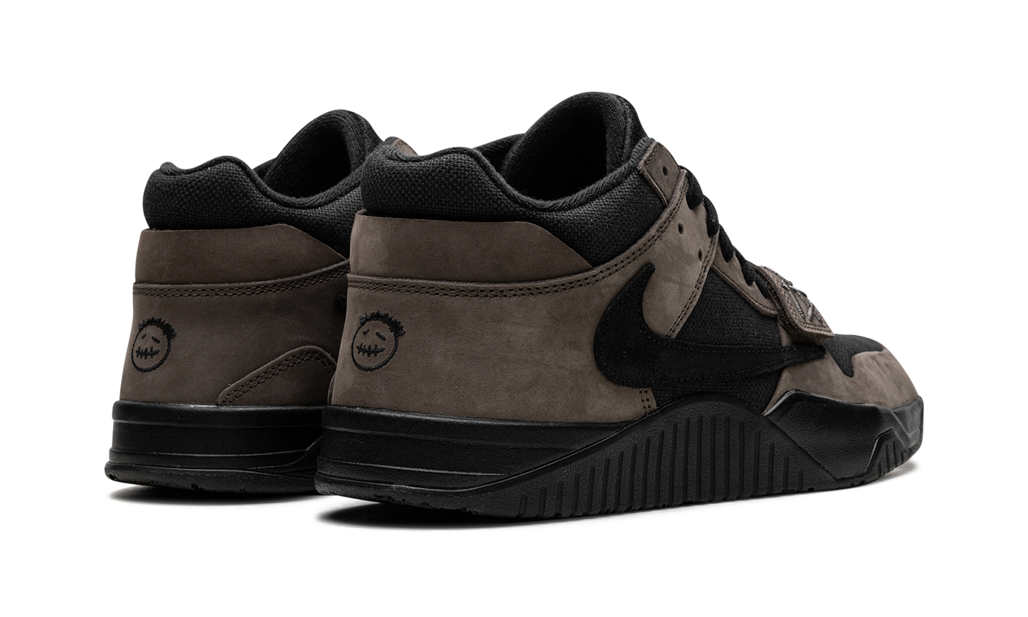 Jumpman Jack TR "Travis Scott - Dark Mocha" FZ8117 204